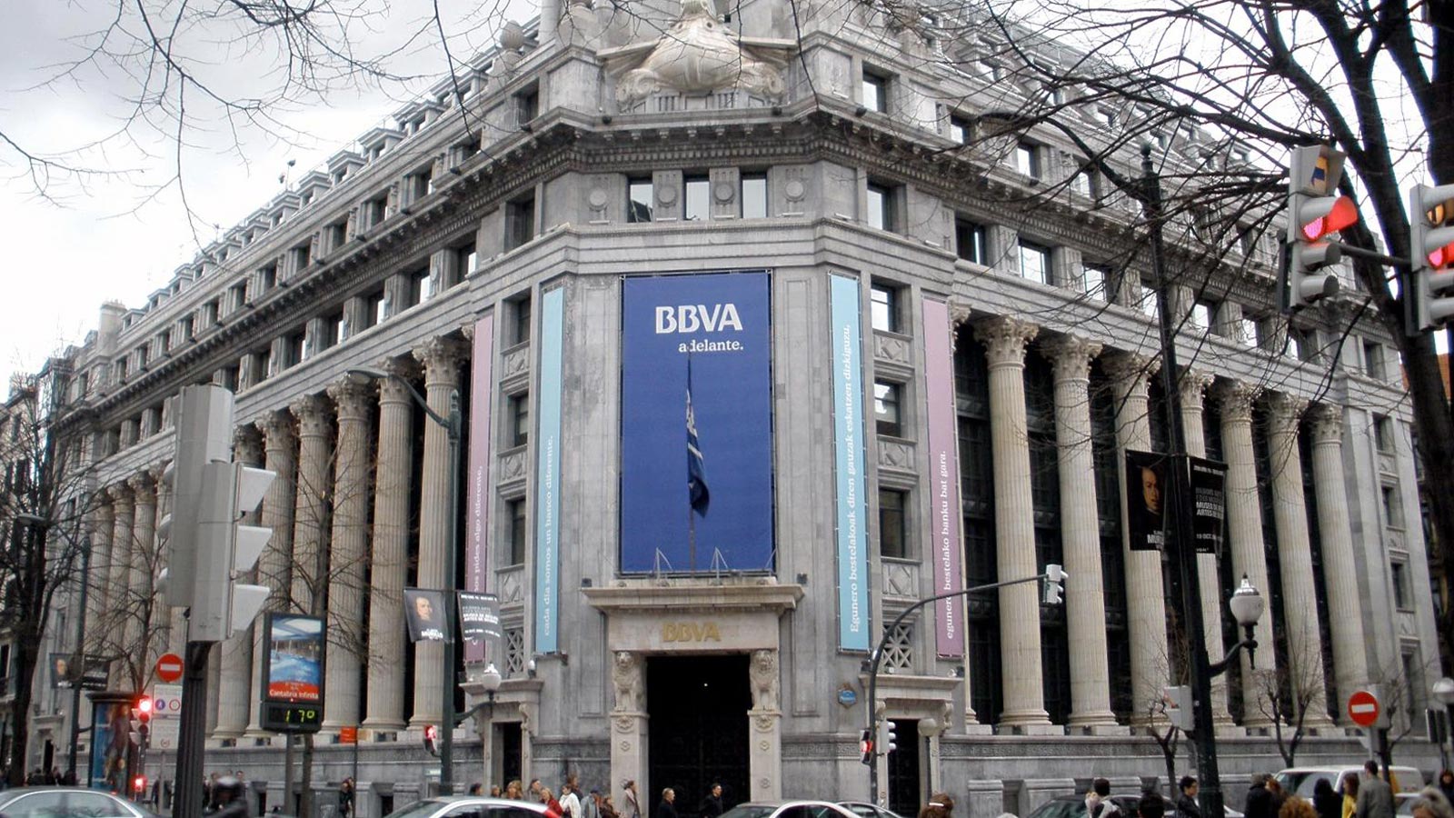 ¿Qué comisiones cobran los bancos?